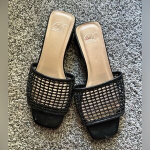 Black 6.5 sandals